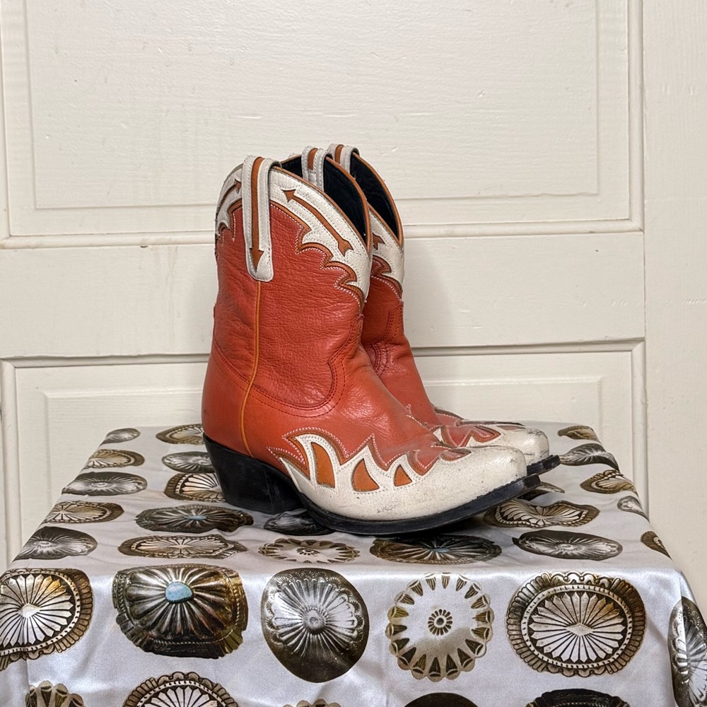 Black Star Boots booties